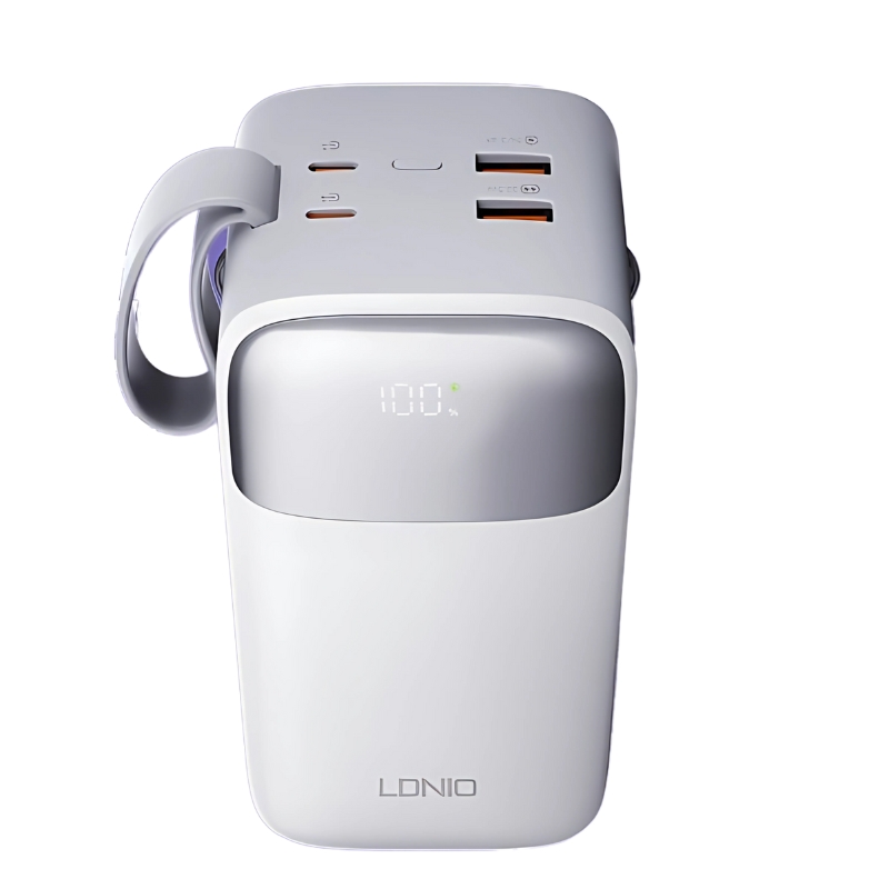 Power Bank LDNIO PQ50 50,000mAh color negro con cables integrados USB-C y Lightning, pantalla LED y diseño compacto, ideal para carga rápida y portátil.