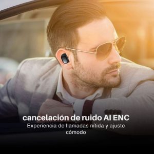 Auriculares bluetooth compactos con controles táctiles y resistencia IPX4.