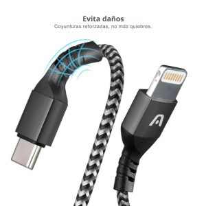 Cable USB Tipo-C a Lightning de 6ft/1.8m con carga rápida de 18W, diseño trenzado de nylon bicolor y conectores metálicos reforzados.