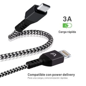 Cable USB Tipo-C a Lightning de 6ft/1.8m con carga rápida de 18W, diseño trenzado de nylon bicolor y conectores metálicos reforzados.