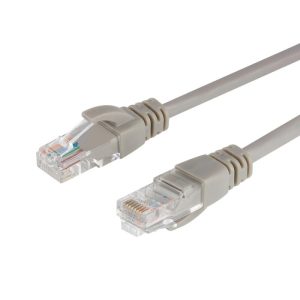 Cable de red UTP Cat5e de 2 metros con conectores RJ-45 snagless, ideal para conexiones LAN en computadoras, routers o switches.