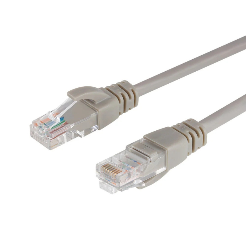 Cable de red UTP Cat5e de 2 metros con conectores RJ-45 snagless, ideal para conexiones LAN en computadoras, routers o switches.