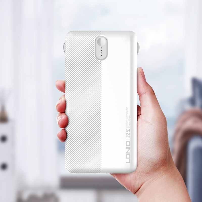 Power Bank LDNIO PQ13 10000mAh diseño compacto y portátil.