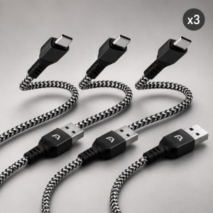 Combo de tres cables ArgomTech Dura Form USB-A a USB-C con diseño de portada profesional.